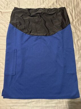 Maternity scrub skirt